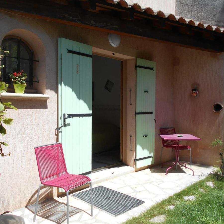 Louminai Bed & Breakfast Donzère Dış mekan fotoğraf